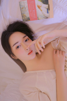 冷少辰尿到童若里是第几章